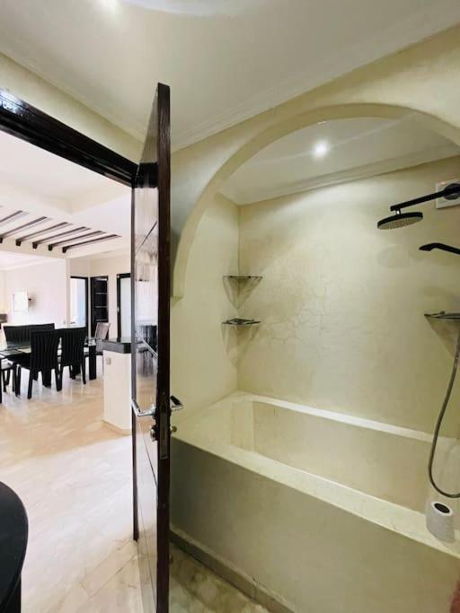 Appartement Au Centre Ville Marrakesh Extérieur photo